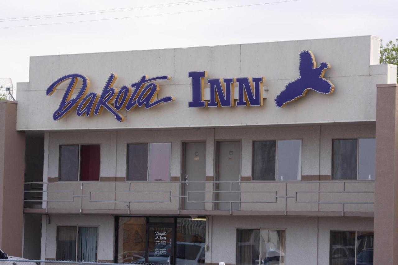 Dakota Inn Huron Екстериор снимка
